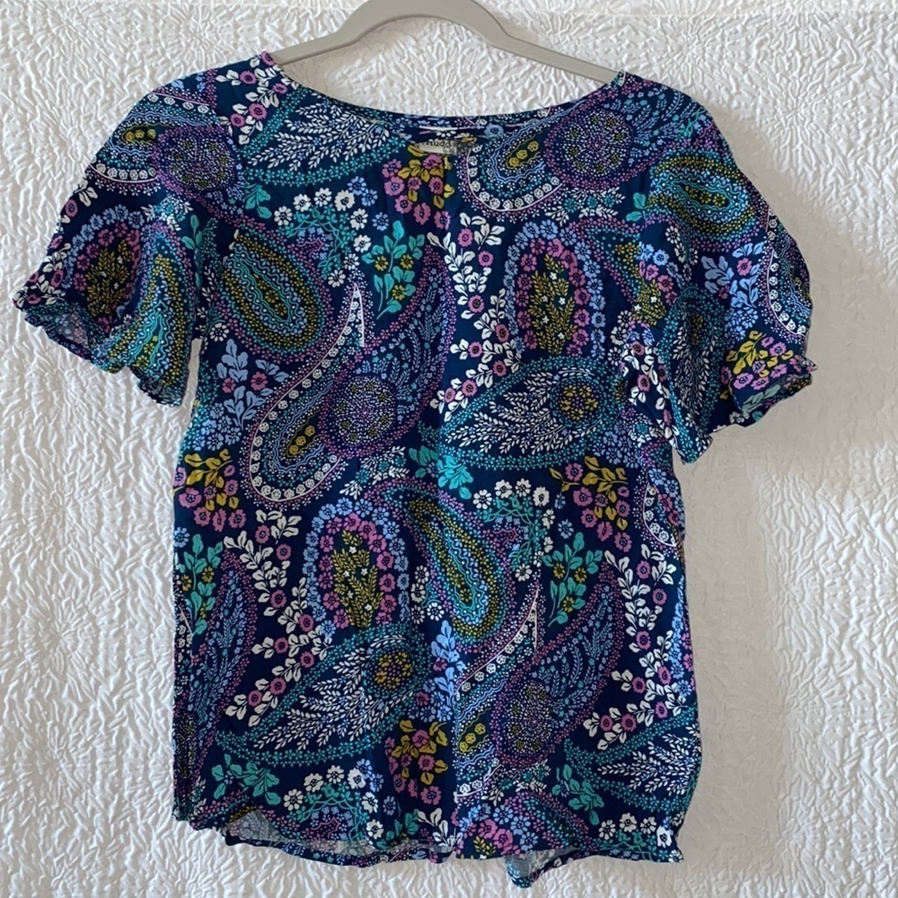 Mudd Girls Paisley Floral Print Short Flutter Sleeve V-neck Blouse